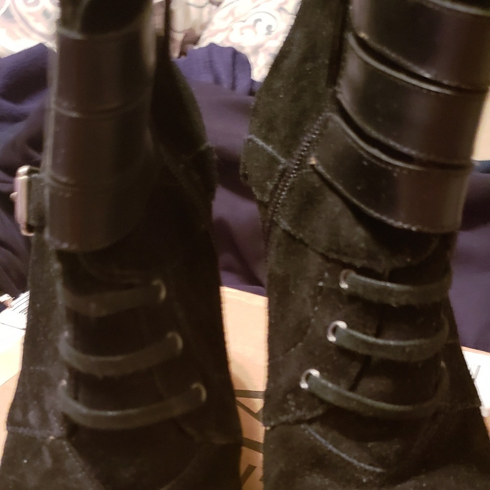 Nine West boots - Picture 2 of 4